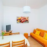Apartament Cecilija - Seafront With Sunbeds! Unique *