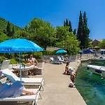 Cecilija - Seafront With Sunbeds! Unique * Zaton (Dubrovnik-Neretva)