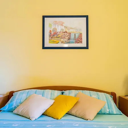 Cecilija - Seafront With Sunbeds! Unique Apartmán Zaton (Dubrovnik-Neretva)