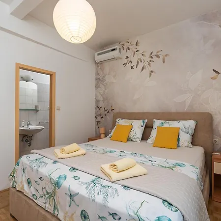 Appartement Cecilija - Seafront With Sunbeds! Unique *