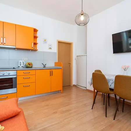 Appartement Cecilija - Seafront With Sunbeds! Unique Zaton (Dubrovnik-Neretva)