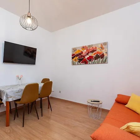 Cecilija - Seafront With Sunbeds! Unique Appartement Zaton (Dubrovnik-Neretva)