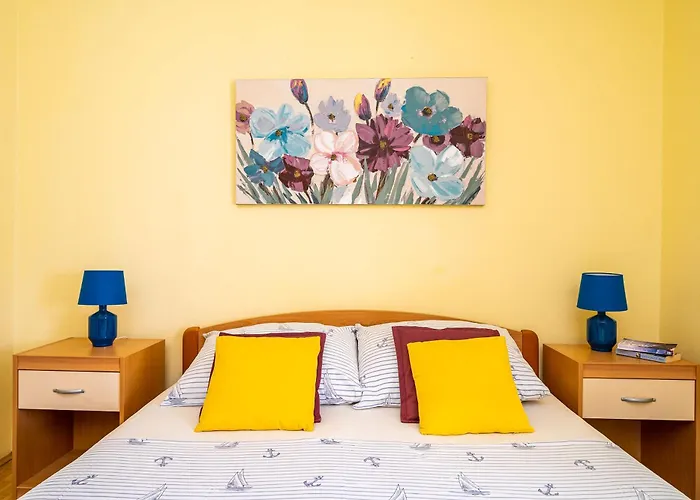 Appartement Cecilija - Seafront With Sunbeds! Unique Zaton (Dubrovnik-Neretva)