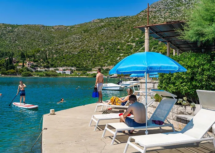 Appartamento Cecilija - Seafront With Sunbeds! Unique *